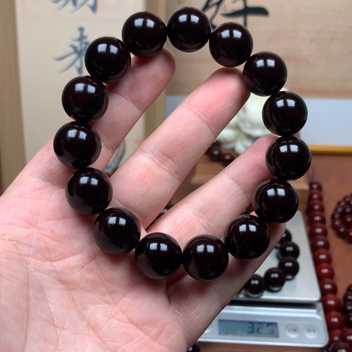 鉴***界檀香紫檀（小叶紫檀）