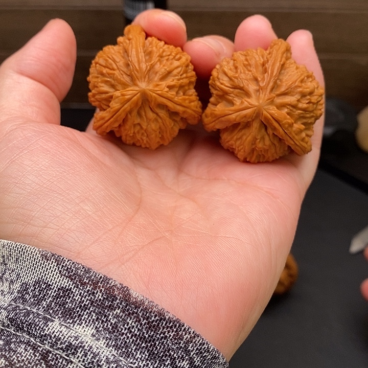 山***蛋把件文玩核桃白奔