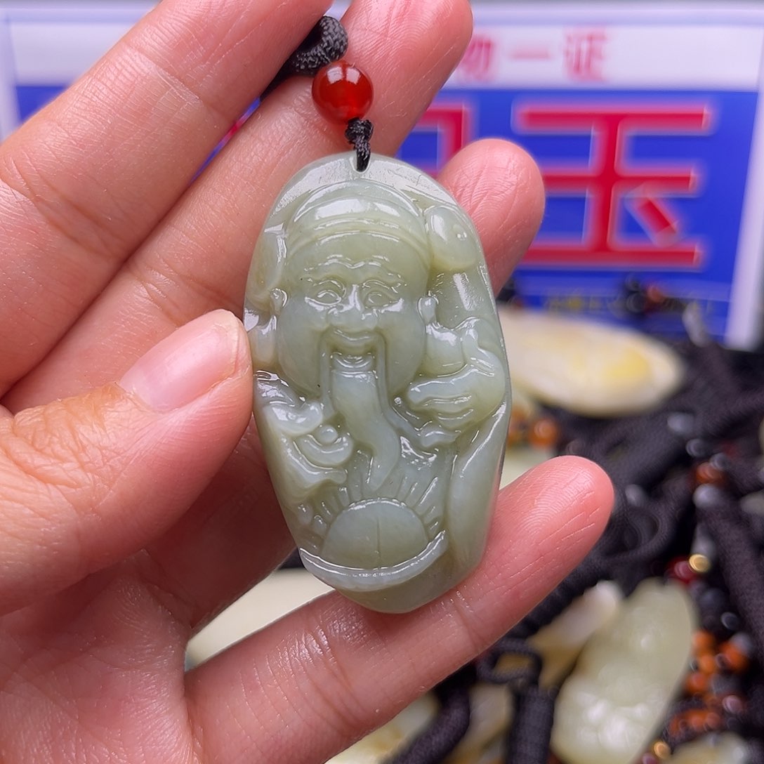 颈饰未镶嵌和田玉