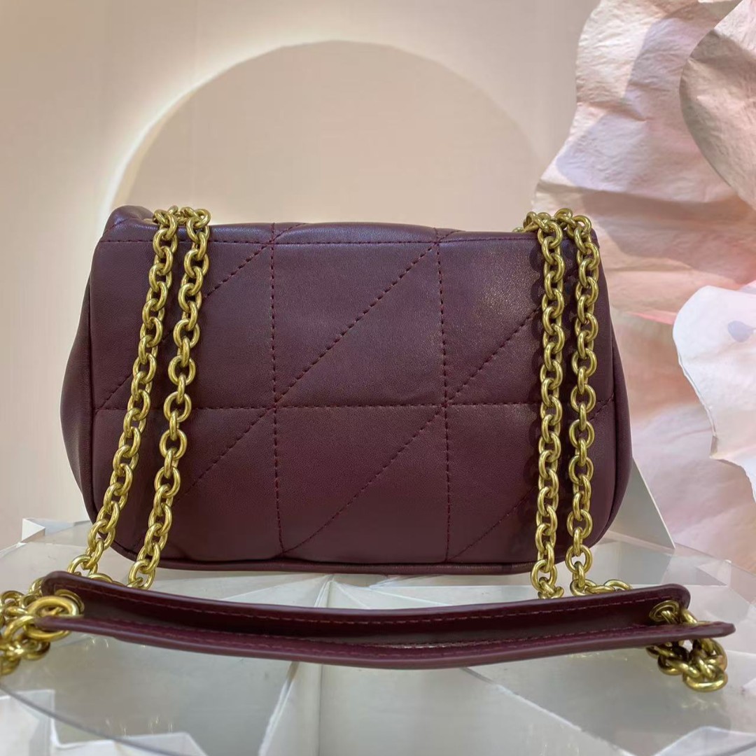 简约百搭高级感2025新大容量小众女包H6015红