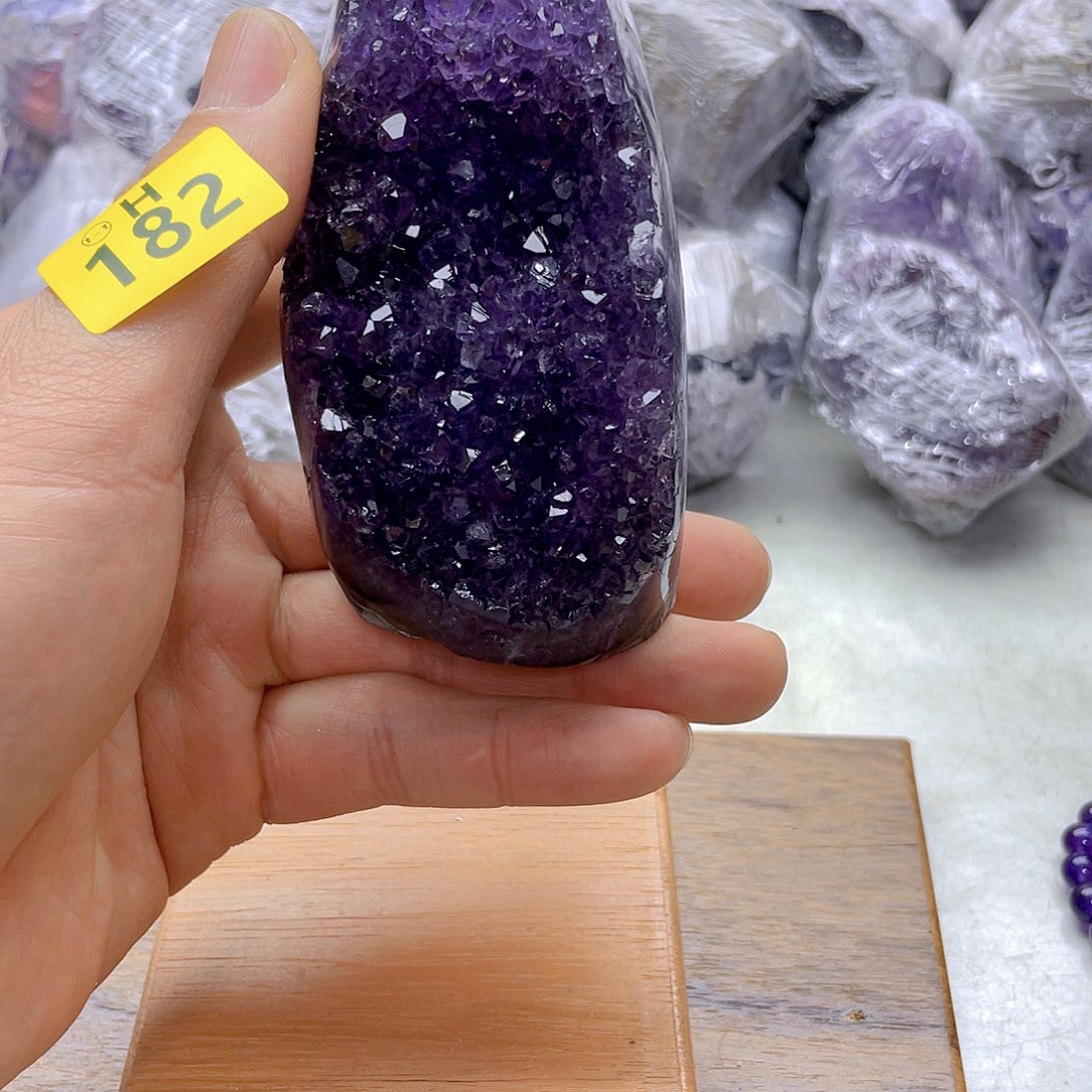 紫晶大型摆件（非配饰）未镶嵌