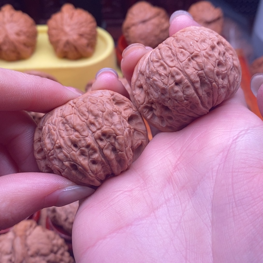 文玩核桃吊坠奋***脸血麒麟