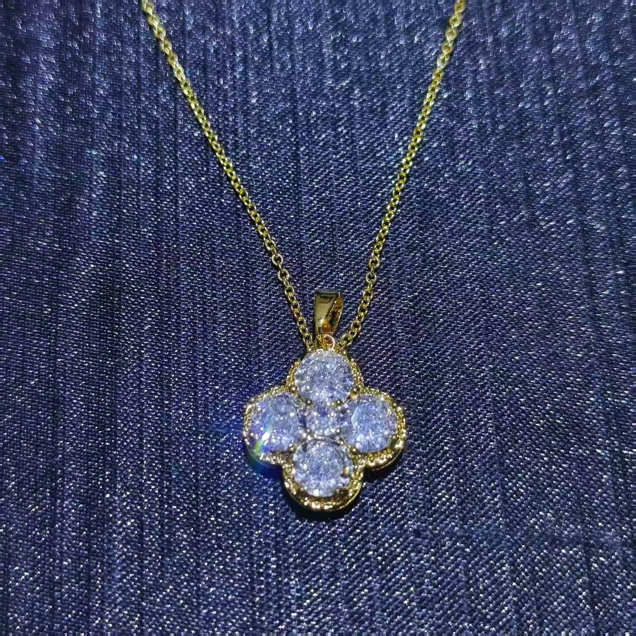  《百世璀璨》轻奢时尚气质百搭 吊坠xb980643