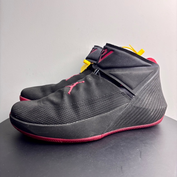 99新 AIR JORDAN 44.5码 威少1 黑红 正品 中古球鞋