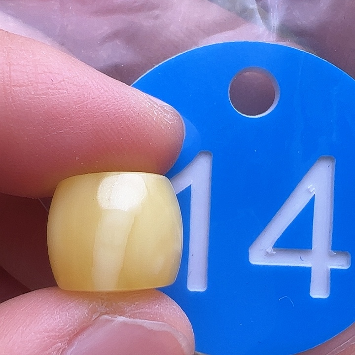 未镶嵌蜜蜡裸石花粉12m m