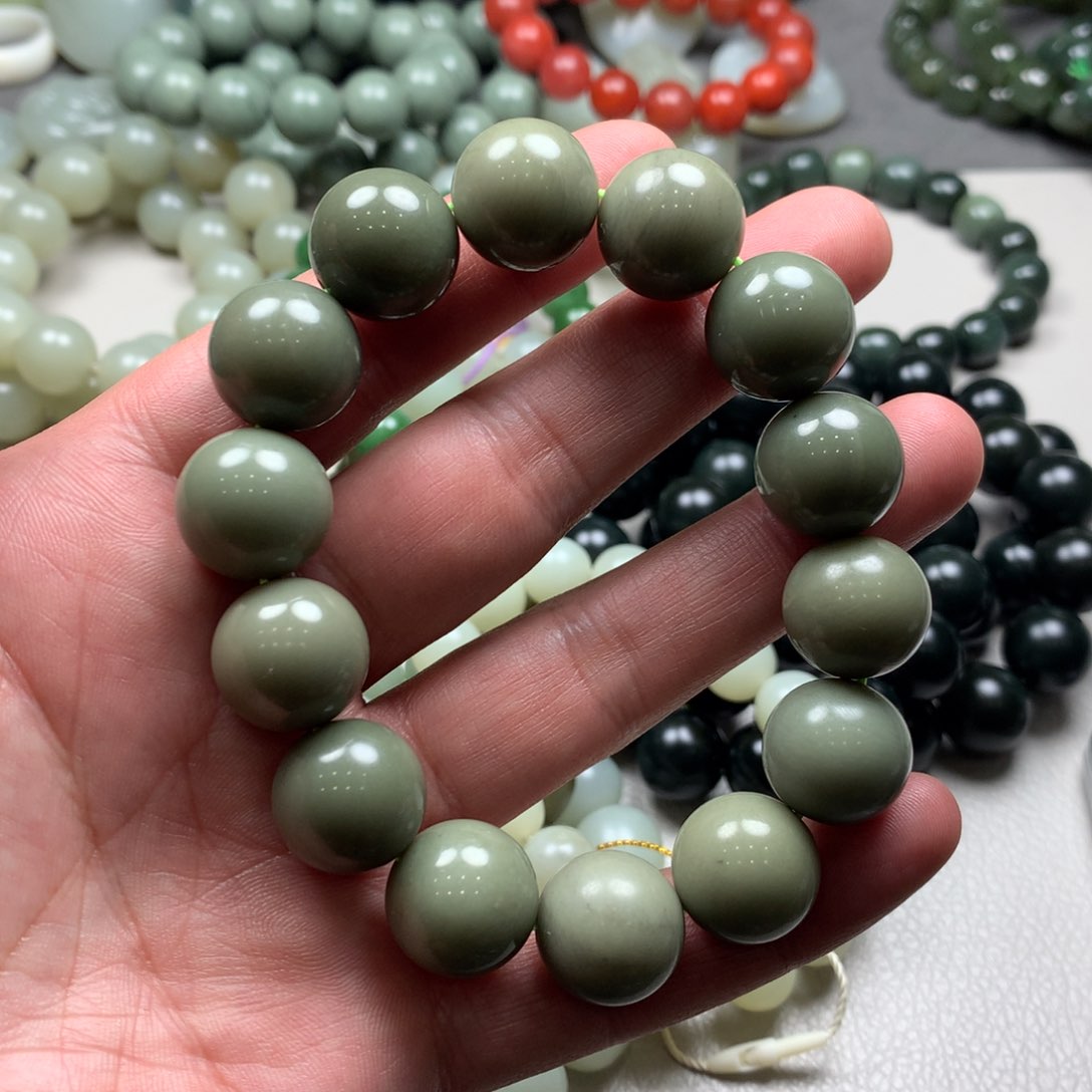 和田玉手链未镶嵌