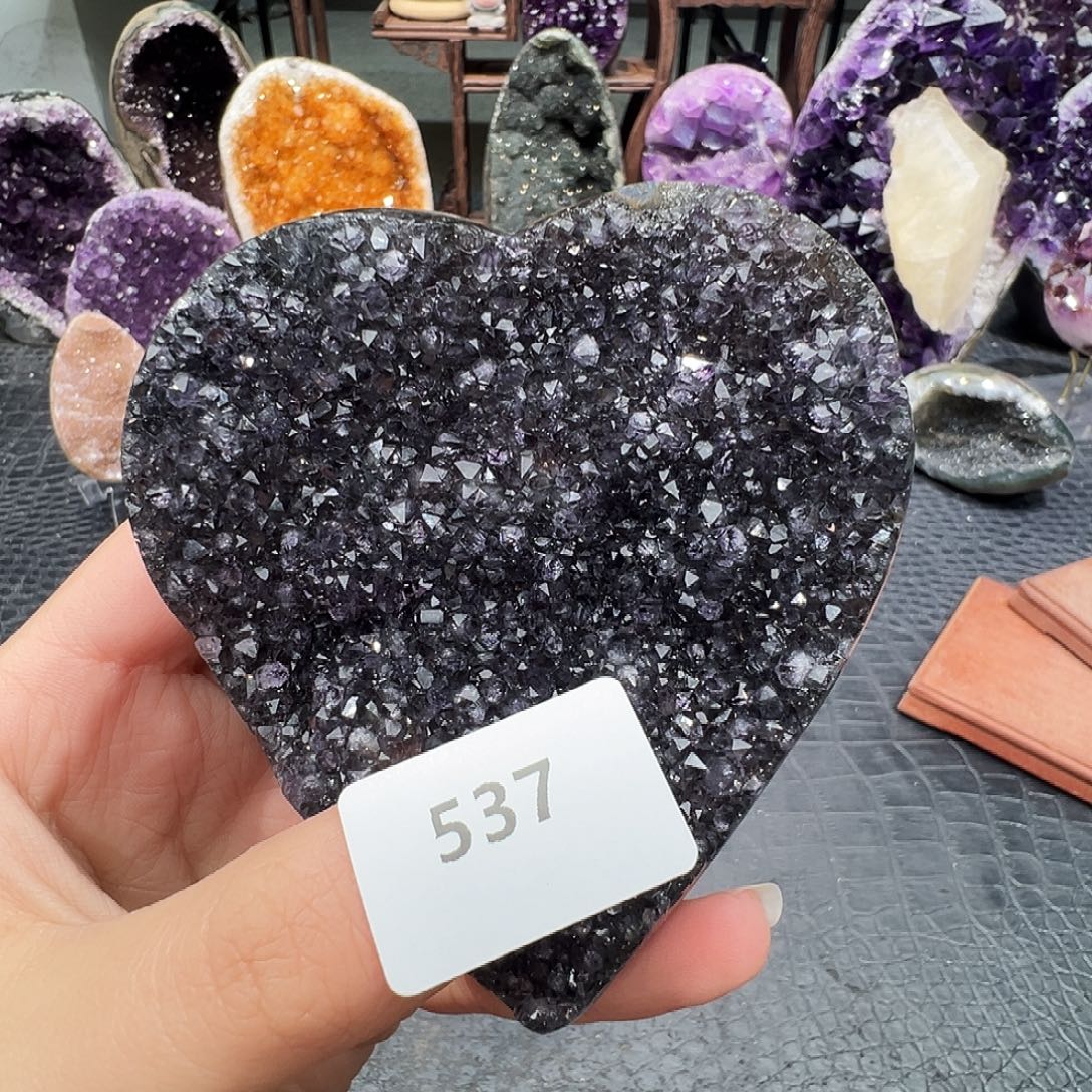 珠宝半成品未镶嵌紫晶