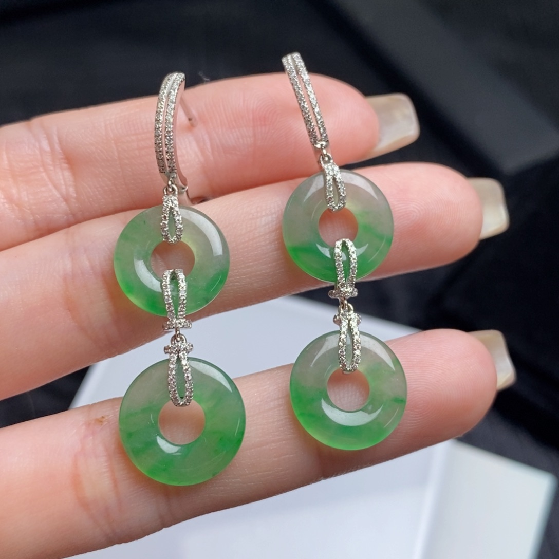 翡翠18K金镶嵌耳饰甜甜圈