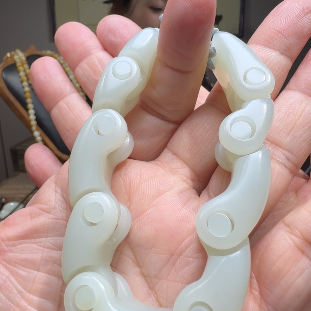 和田玉手串未镶嵌小**轻