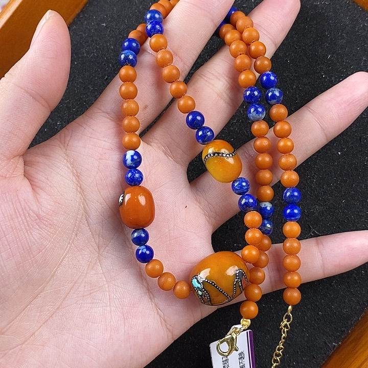 蜜蜡未镶嵌珠宝奇石