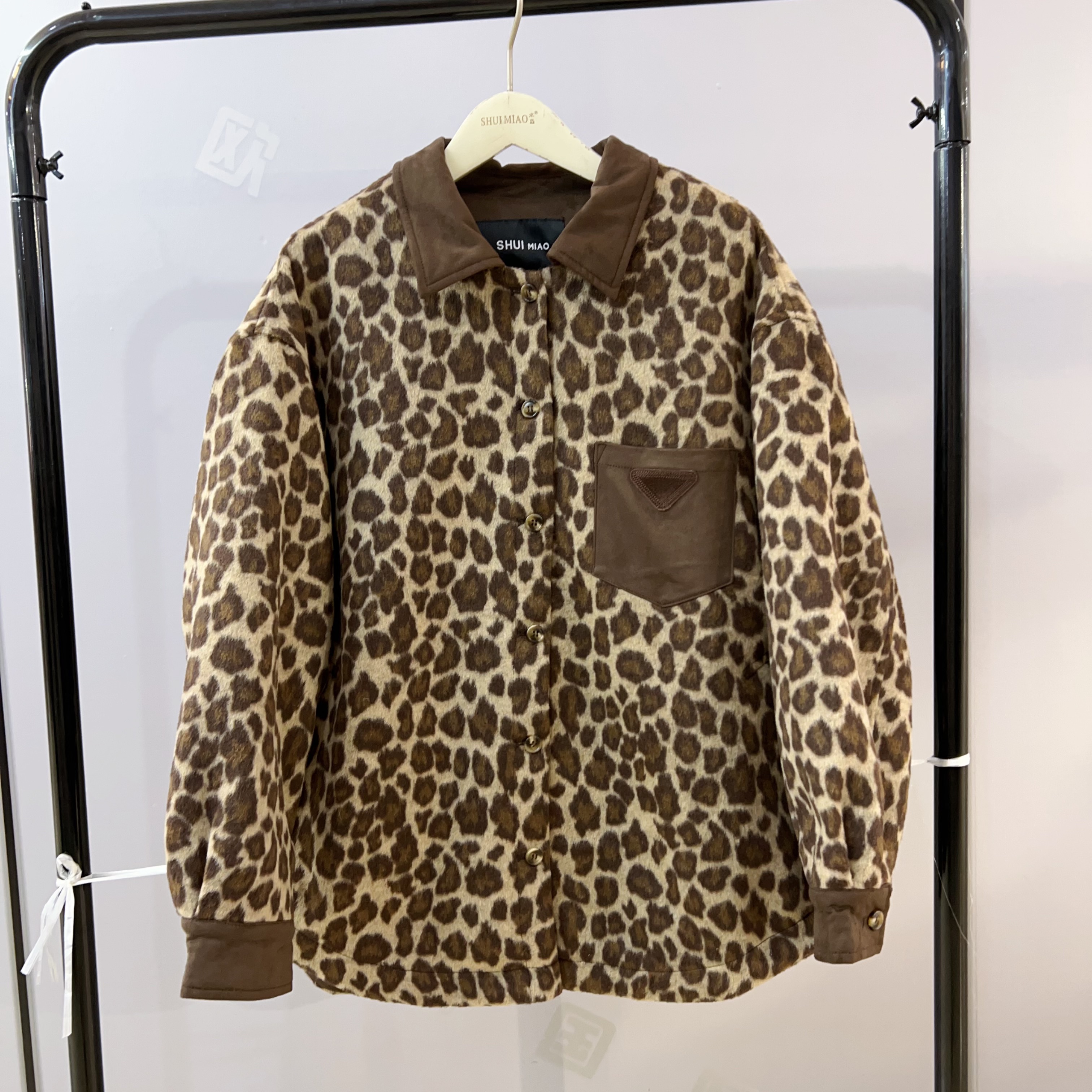 水淼25秋季新款1525-休闲时尚-豹纹衬衫棉服