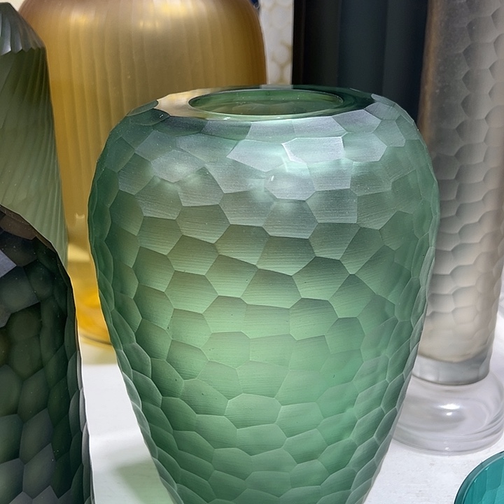 琉璃手工艺品绿色磨刻花瓶花器高28口8
