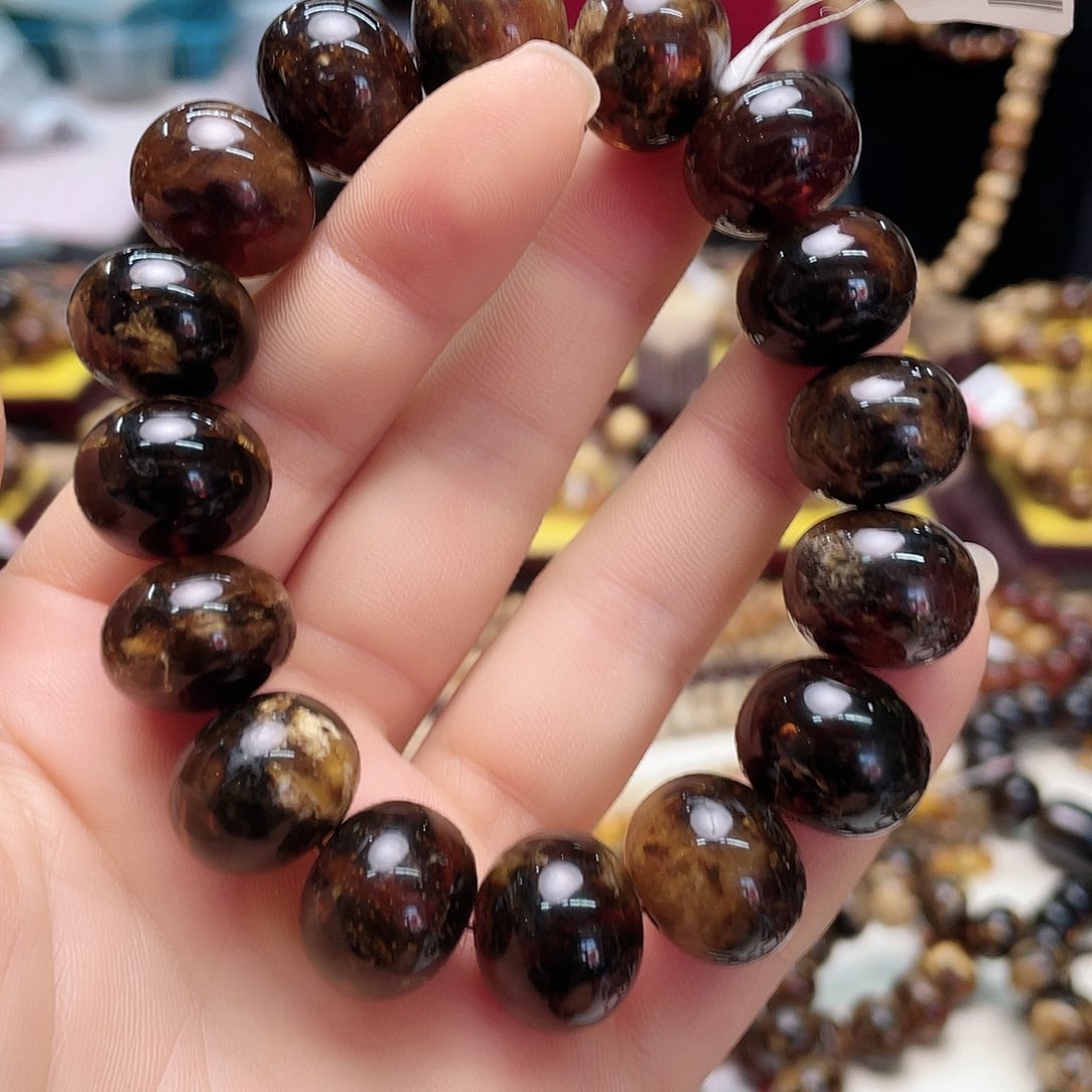 琥珀裸石未镶嵌.***远十六