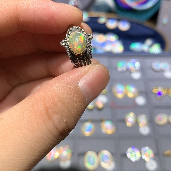 欧泊欧泊戒指银S925镶嵌