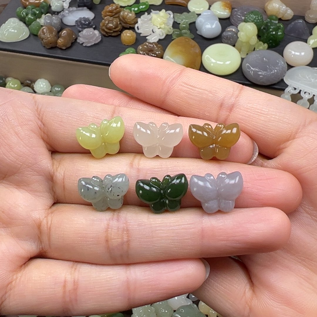 和田玉未镶嵌颈饰98一个多样性发其一