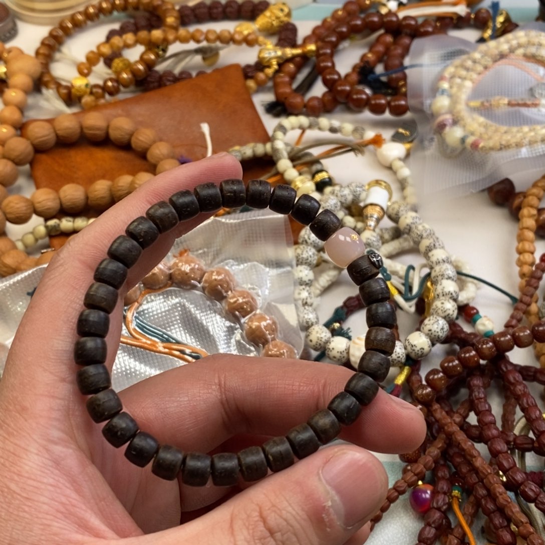 椰蒂吊坠。。。。。。。。。。。