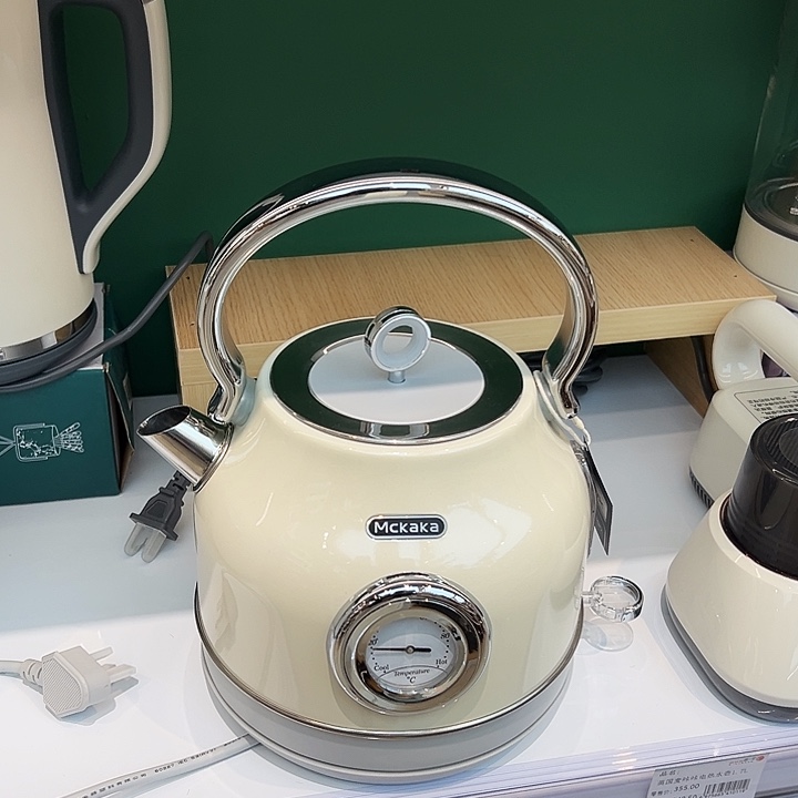 金属烧水壶adfhifgbjkvv