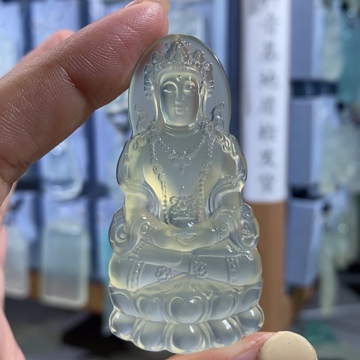 岫玉未镶嵌颈饰吊坠
