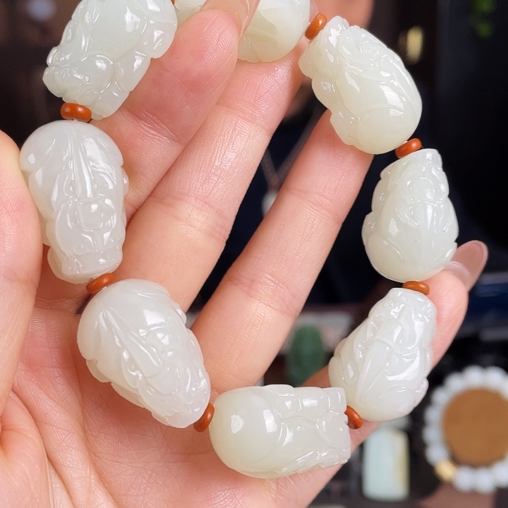 和田玉未镶嵌颈饰定制发货