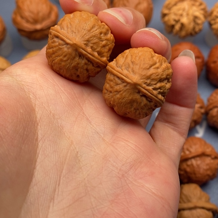 文玩核桃把件小圆球