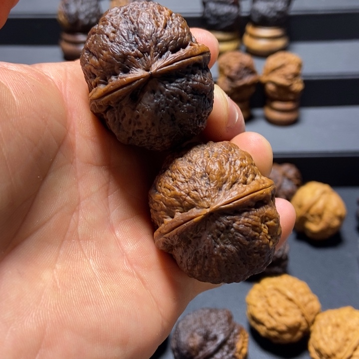 文玩核桃把件大*B罗汉头42mm