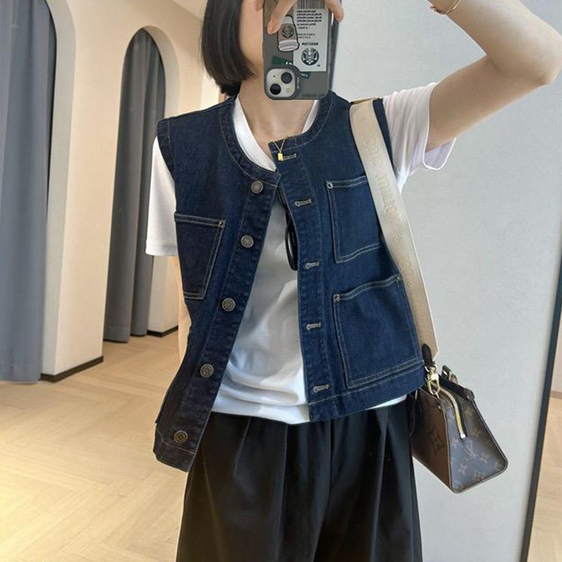 2025新款复古牛仔马甲叠穿百搭无袖背心外套女设计感别致显瘦上衣