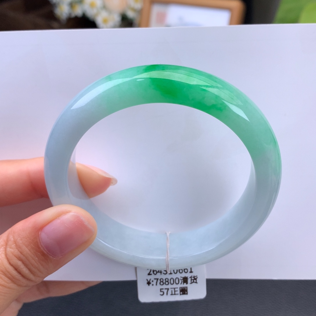 翡翠手镯未镶嵌细糯化白底青手镯