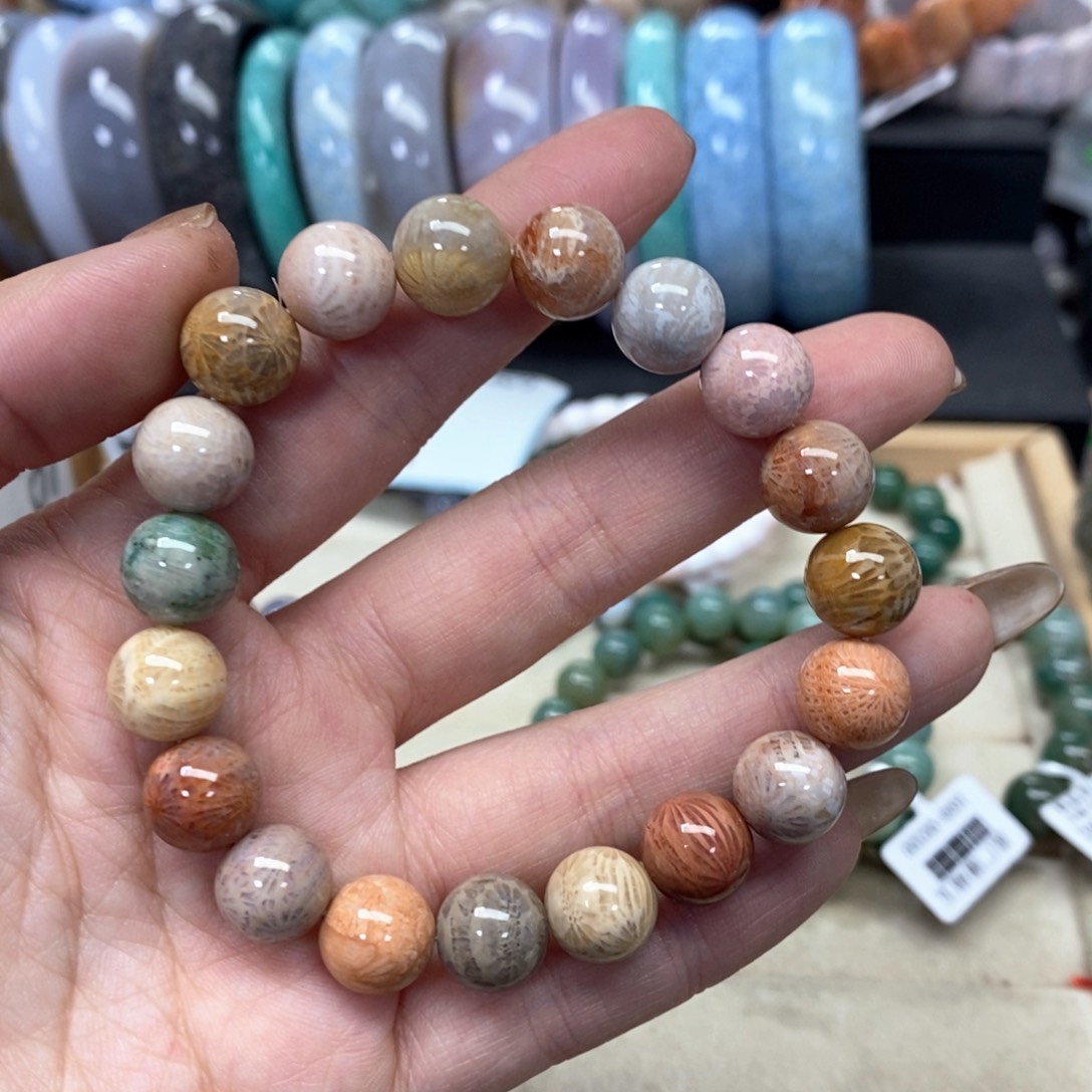 硅化珊瑚（珊瑚玉）手链未镶嵌我***肉438