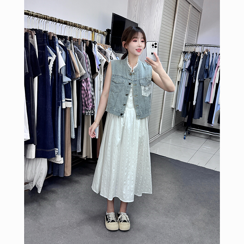 蕾丝拼接牛仔马甲吊带裙套装女2025夏季新款时尚减龄连衣裙两件套