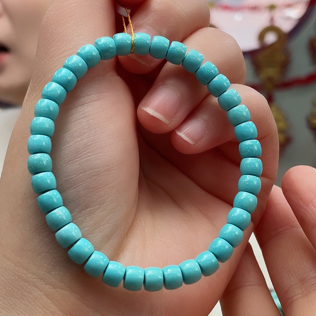 绿松石颈饰未镶嵌