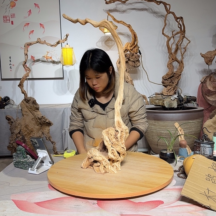 月***色杜鹃根艺术中心根