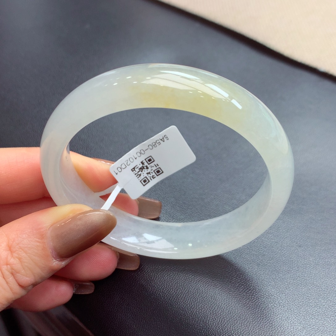 翡翠手镯未镶嵌缅甸翡翠手镯