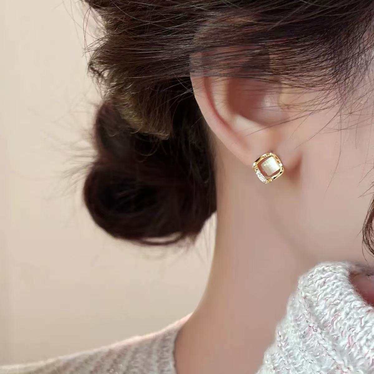 铜合金仿水晶耳饰 猫眼石爆款耳钉高级感小众设计