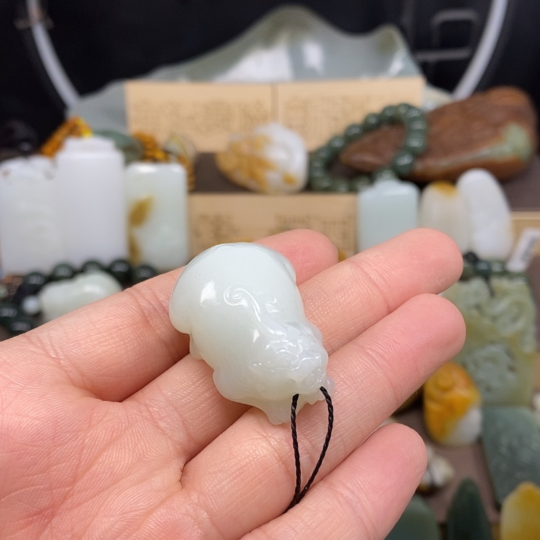 和田玉未镶嵌颈饰15