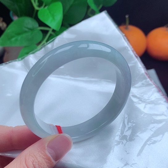 翡翠手镯未镶嵌    正圈55-56 天空蓝