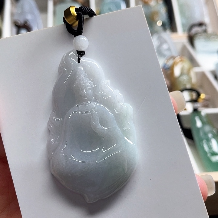 翡翠颈饰未镶嵌翡翠商品链接