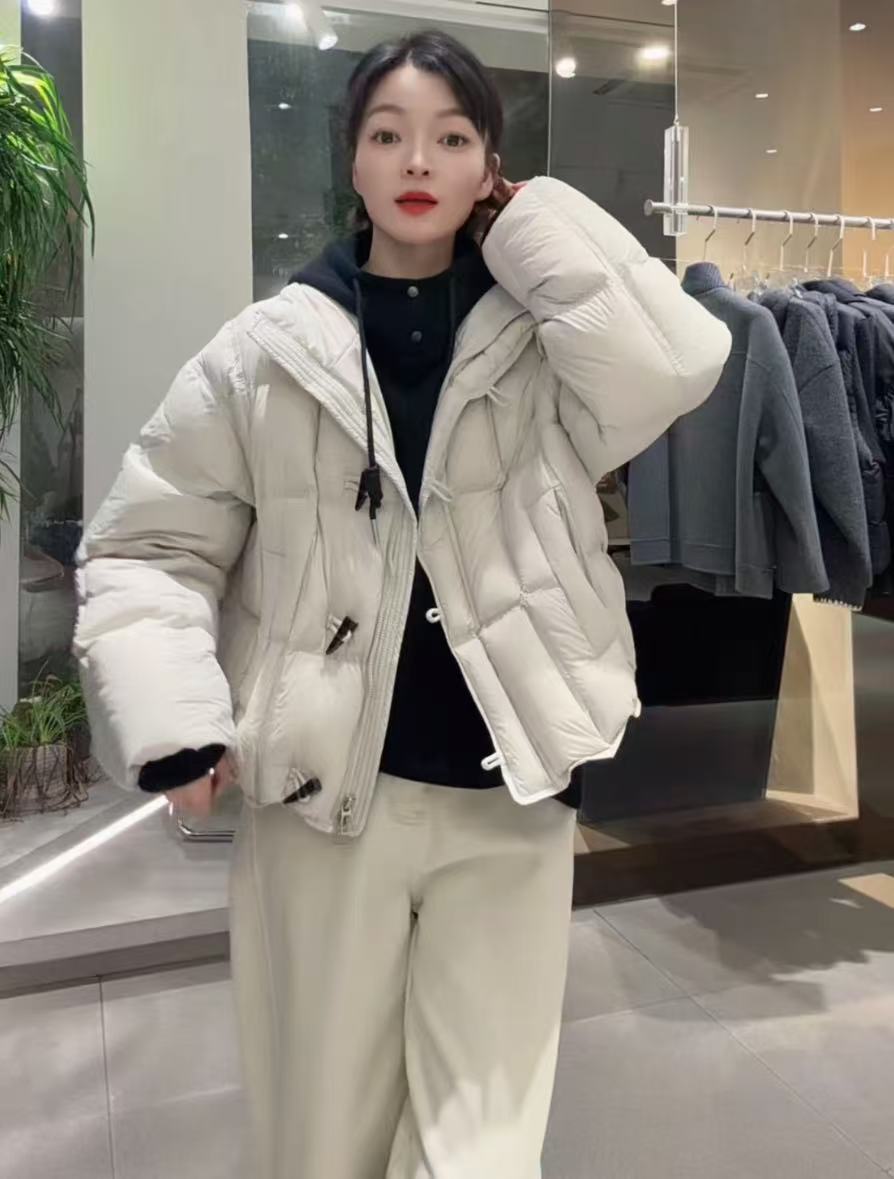 春苗女装   牛角扣鹅绒外套  冬季时尚休闲羽绒服