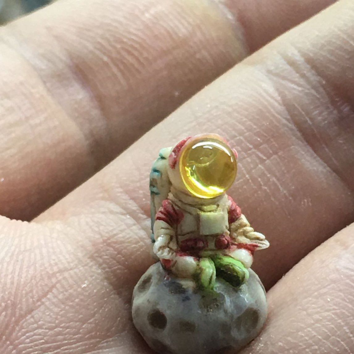 天然猛犸牙12x20mm文玩彩绘配饰宇航员太空人吊坠DIY