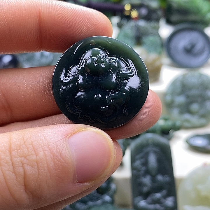 和田玉未镶嵌颈饰