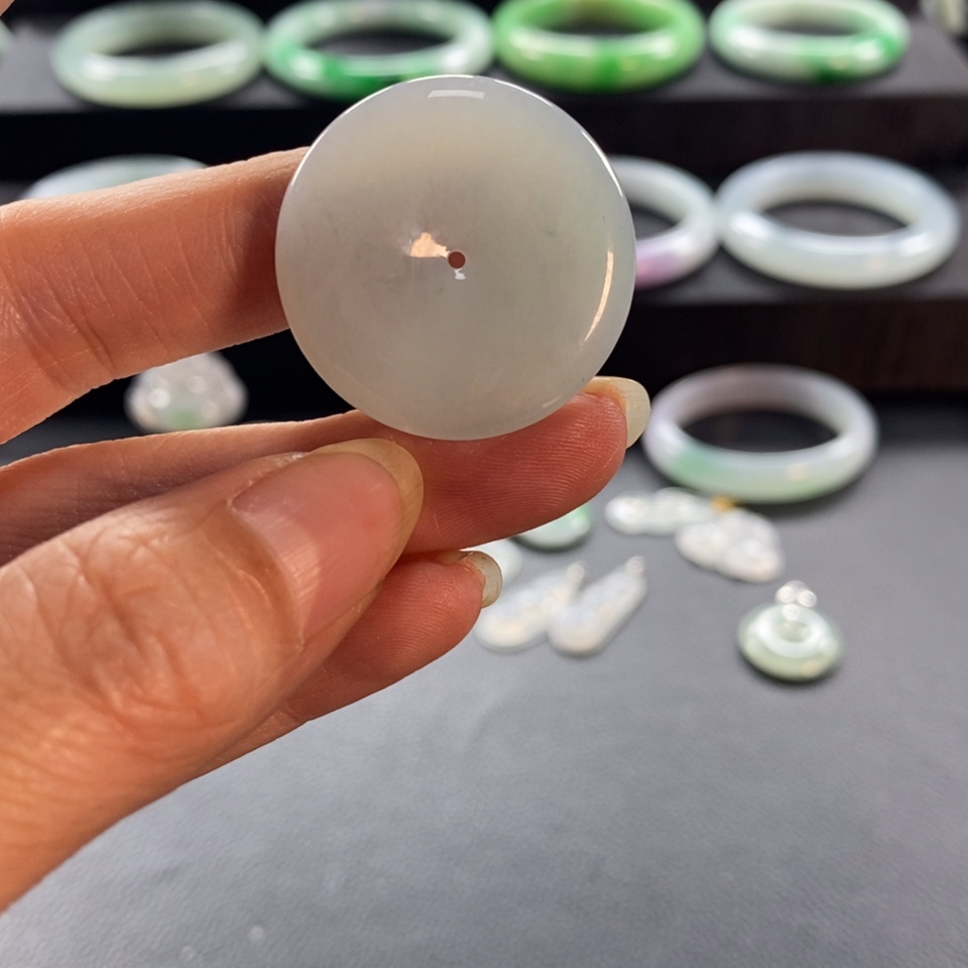 翡翠未镶嵌颈饰天然翡翠福利