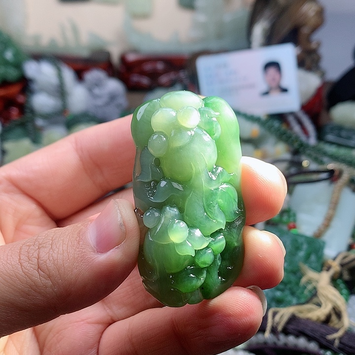 未镶嵌和田玉挂件盈*