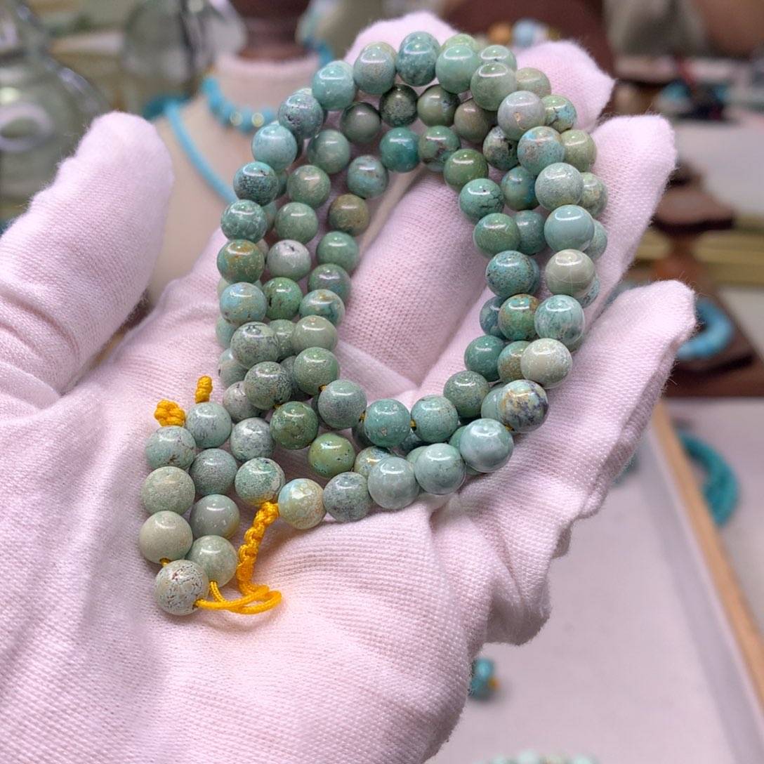 绿松石配饰未镶嵌