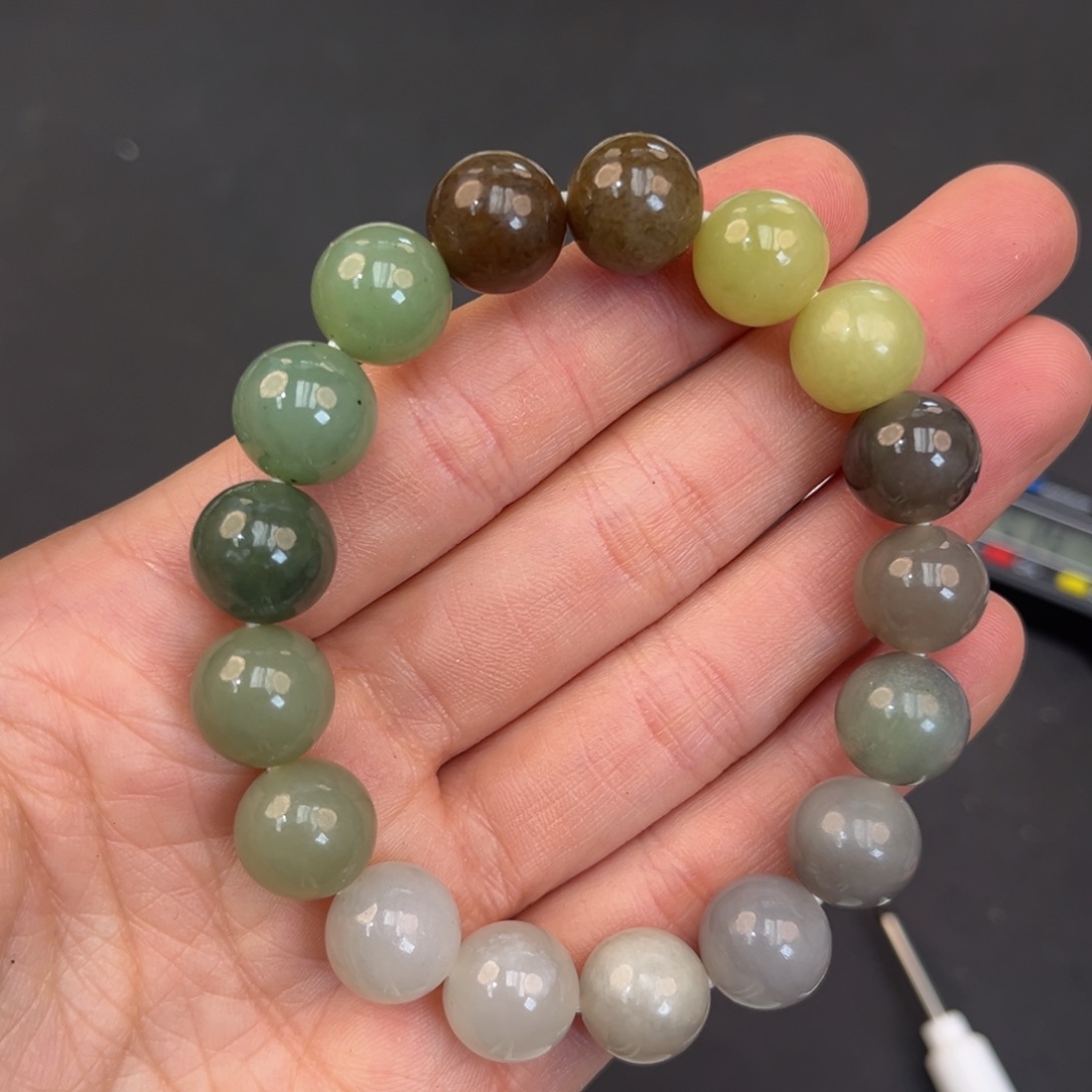 和田玉未镶嵌手镯卡12多宝