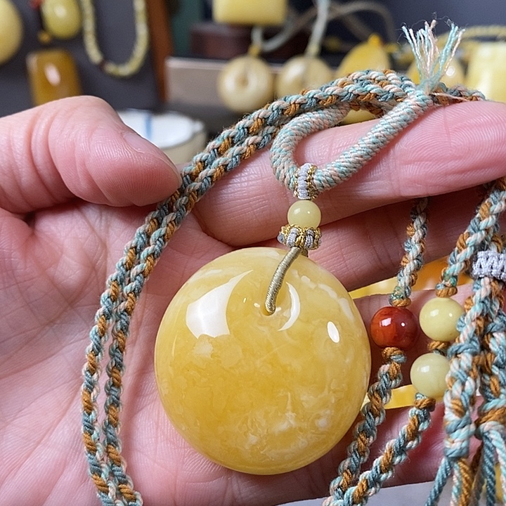 琥珀未镶嵌裸石公主扣