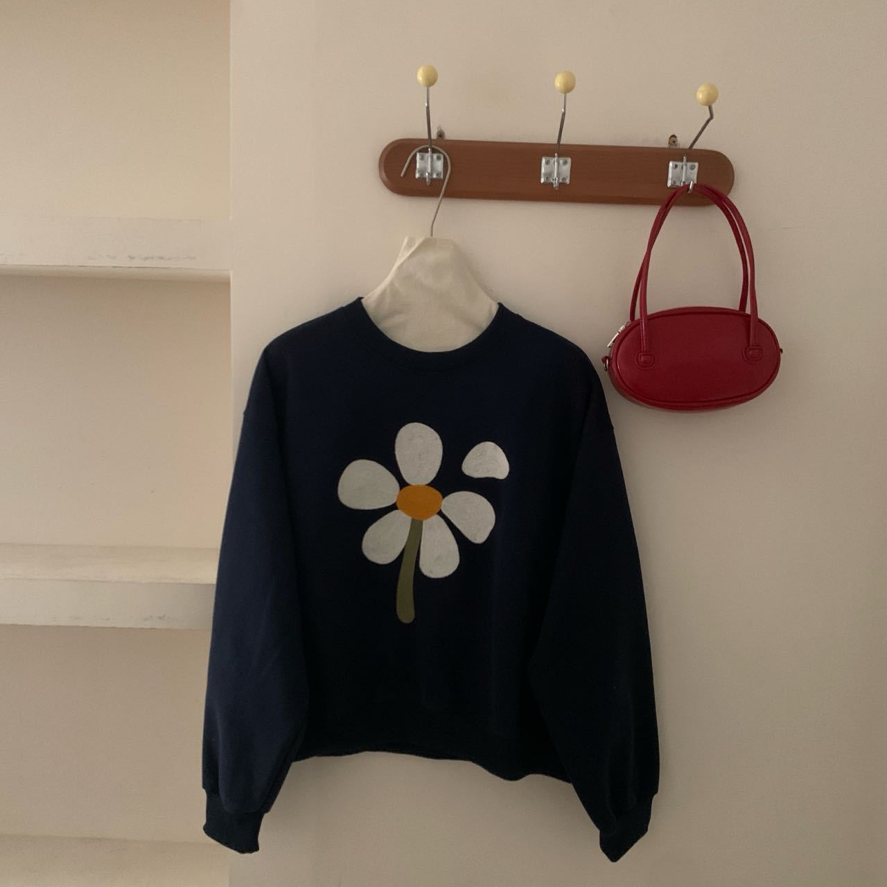 小版一朵花圆领卫衣  时尚  百搭  休闲