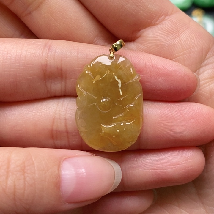 翡翠颈饰未镶嵌吊坠