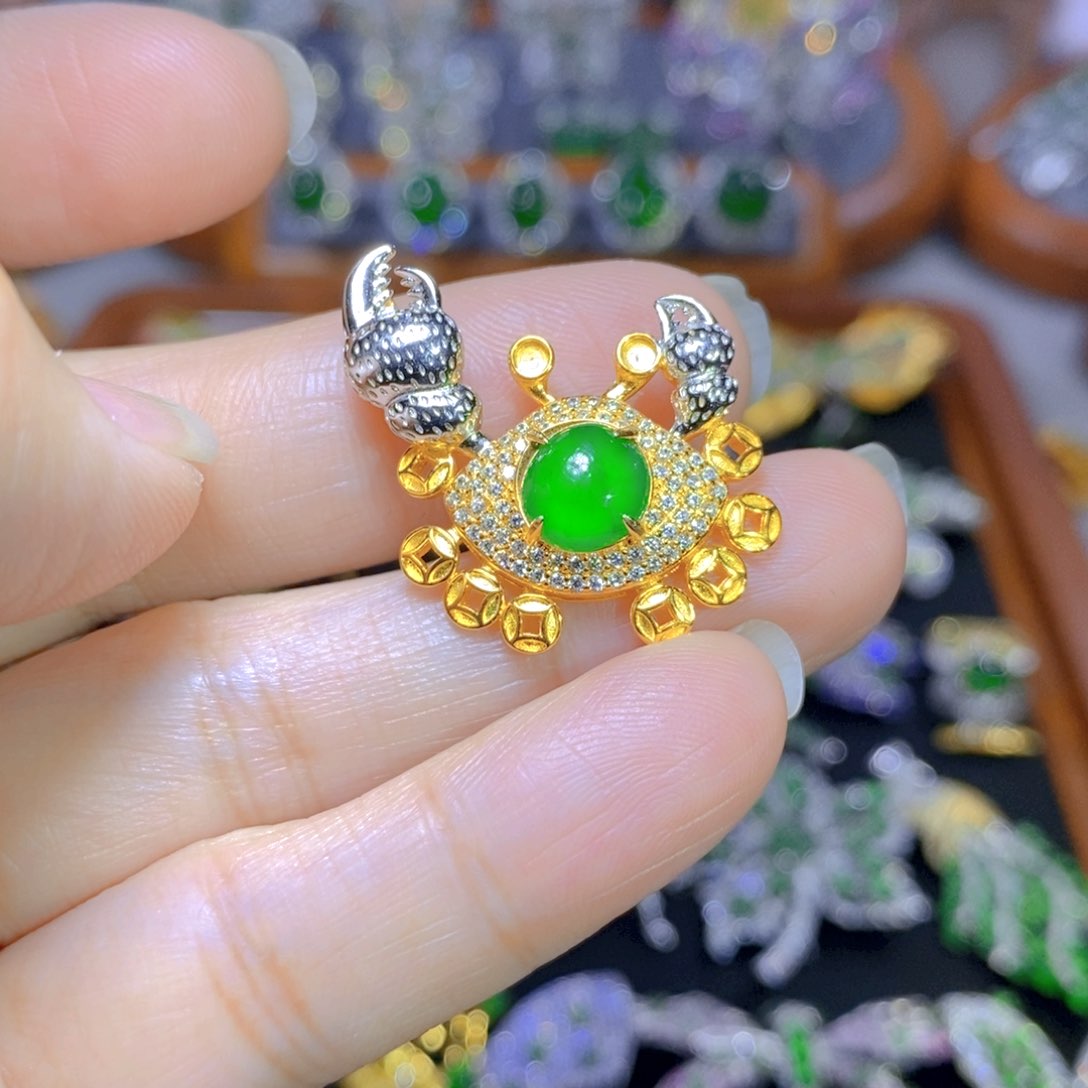 翡翠颈饰银S925镶嵌天然翡翠