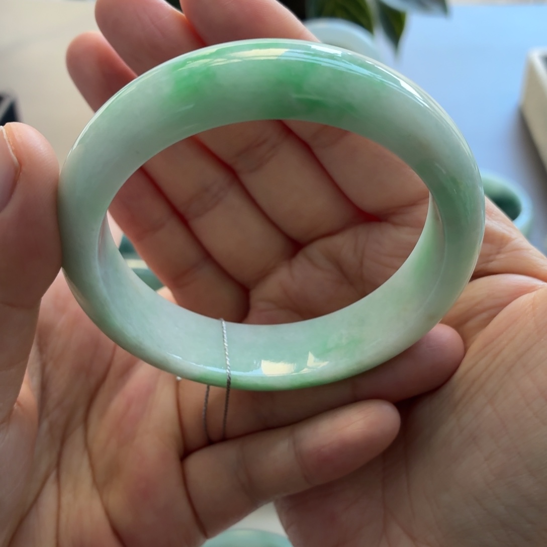 翡翠未镶嵌手镯天然