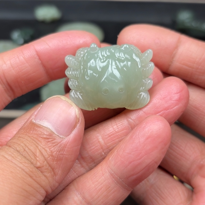 和田玉吊坠未镶嵌