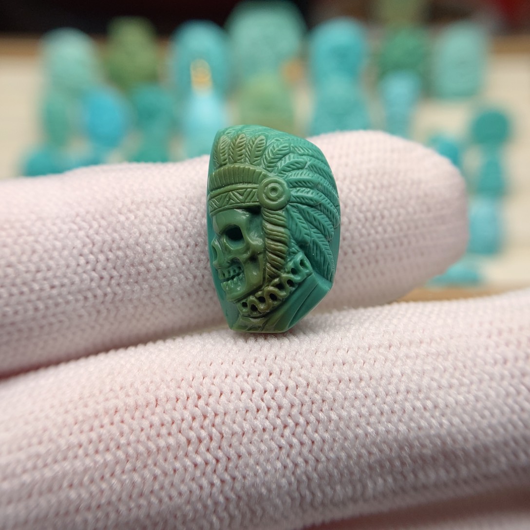 绿松石配饰未镶嵌